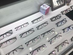-视野联行眼镜蔡司·依视路官方授权店(顺城店)