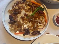 -八府香鸭·啫啫煲(华山路店)