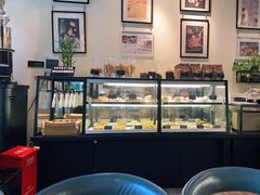 面包甜点陈列柜-街角 T·COFFEE 融合料理·BISTRO(车公庙店)