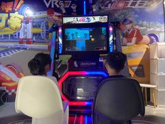 -VR+乐园·VR电竞·家庭亲子·密室逃脱·轰趴团建