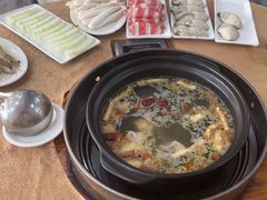 -濠轩阁特色生蚝火锅(水湾路店)