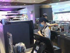 -luckincoffee瑞幸咖啡(香港名店街店)