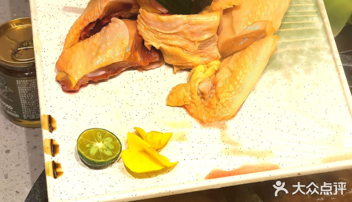 杭州美食新体验，在森林中吃火锅🌵