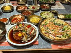 -草家酱蟹炭火烤肉店(珲春南路一店)