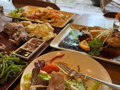-Pundi Pundi Restaurant