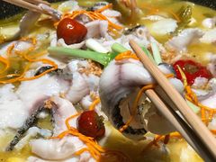 -山城外·非遗酸菜鱼(新都汇融店)