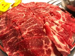 安格斯牛肉-鲜入围煮花胶鸡海鲜火锅