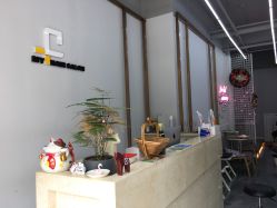 -茶发Salon·烫发染发理发