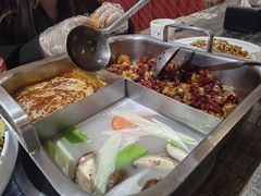 -鸡遇虾煲干锅火锅(小寨金莎店)