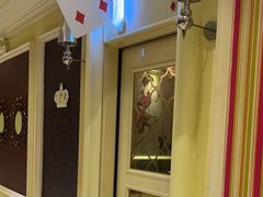 -自由港KTV(王子公主金平店)