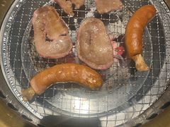 -山川小町·极番烧肉(新地假日广场店)