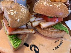 -Catch Bagel(芳草地店)