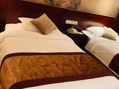 -中家鑫园温泉酒店鑫悦汤泉