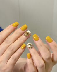 -桃色美甲沙龙