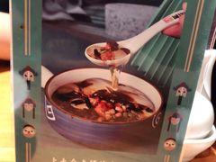 -诚铭记·虾仁汤包·成都小吃(融创店)