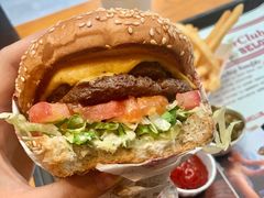 -The Habit Burger Grill 哈比特汉堡(复兴soho店)