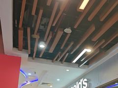 -麦当劳(中二横路店)