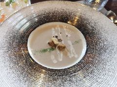 黑松露蘑菇汤-YUE·6·西式融合餐厅(外滩六号店)