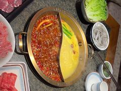 -小天鹅火锅·一线江景洪鼎旗舰店(洪崖洞店)