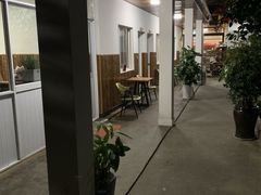-李东农庄(中南百草园地标店)