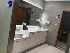 -茂菊口腔连锁(浦东南路店)