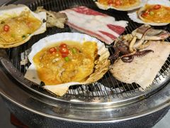 -围炉肉舍•炭烤活鳗•丹东海鲜烤肉(步行街店)