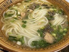-正宗李家土鸡米线店