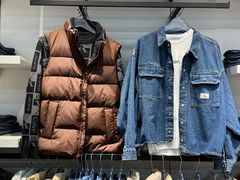 -百年港湾奥特莱斯(香炉礁店)