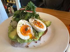 牛油果吐司-Egg•Allday Brunch(襄阳北路店)