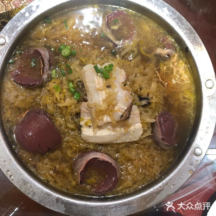 八大碗(小什字街店)酸菜血肠白肉锅图片