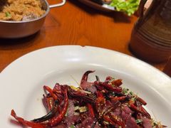 -老滇山寨•云南特色菜•地方菜•民族风情歌舞表演(金碧店)