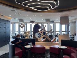 -TOP HAIR SALON