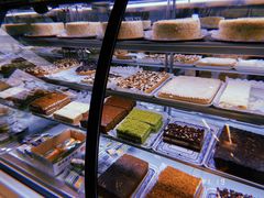 -玛尔哈巴·塔塔尔糕点(华侨小区店)