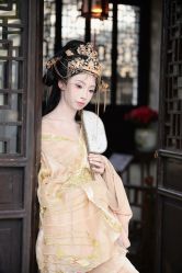 -一揽芳华汉服旗袍体验馆(拙政园店)