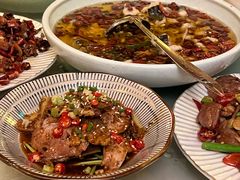-龙门阵茶屋川菜馆(武康路店)