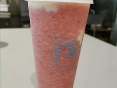 莓莓芝士茉香茶-瑞幸咖啡(三胞国际广场店)