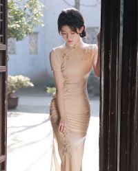 -租旗袍租礼服馆