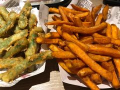 -The Habit Burger Grill 哈比特汉堡(复兴soho店)