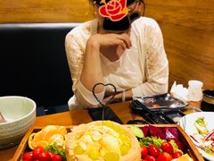 赠送的水果拼盘生日蛋糕-丸藏和牛烧肉专门店(园区师惠坊店)