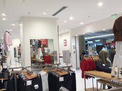 店内环境-优衣库(广州天河领展广场店)