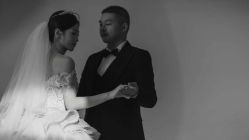 点击看大图 -挪娅婚纱摄影皇家会所