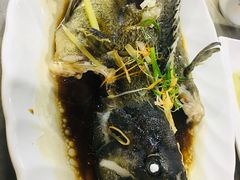 -四川小胡子海鲜(丁村万人海鲜广场店)