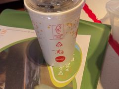 -麦当劳(汉口火车站候车室店)