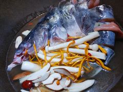 -咕嘟草帽鱼·牛奶一样的鲜鱼汤(包河万达广场创始店)