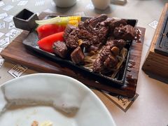 -穹六人间 people 6(岳阳路店)