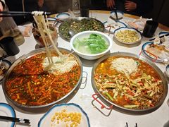 -关二兔江湖菜馆(峰景里店)