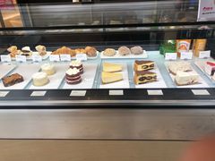 面包甜点陈列柜-Seesaw Coffee(苏州中心店)