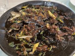烤杜泊羊后腿-烤肉季饭庄