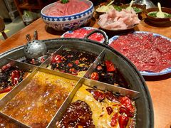 -周小明火锅(黑金冠社区店)