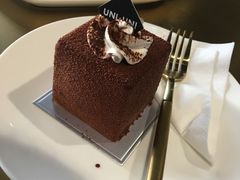 -UNI UNI(环亚凯瑟琳店)